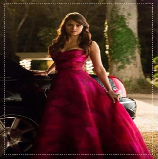 ♫.єℓєηα.♫ Nu stiu. #caroline Pufulet flirteaza cu tinee #Klaus