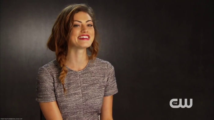 Bine, pe aici Caroline. Buna Elena!