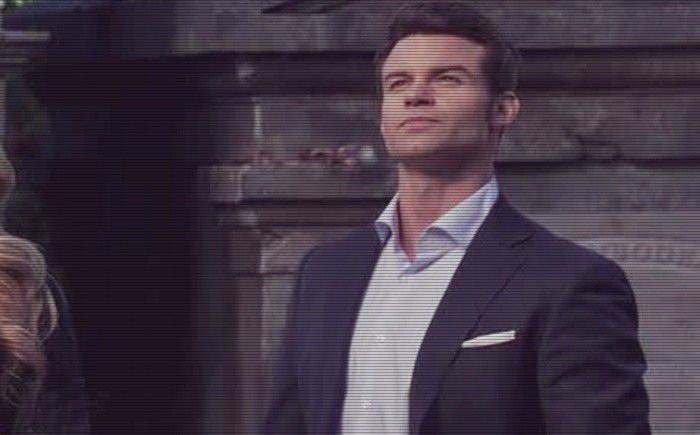 Buna #lydia,isaac . *ia pisica si se duce la hayley* Iti place? -cl; Cand ne casatorim iti umplu casa de pisoi :))))))
