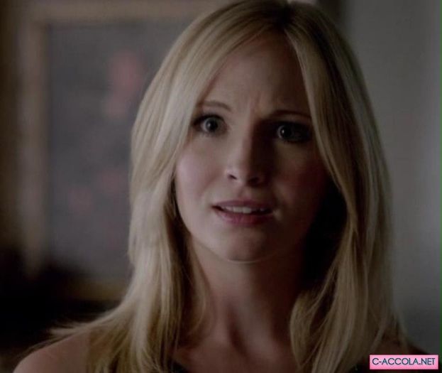 ᵔᴥᵔ -- Seriously? Te-ai apropiat aşa tare şi credeam că mă săruţi. :( #klaus - here - episode 03 - done