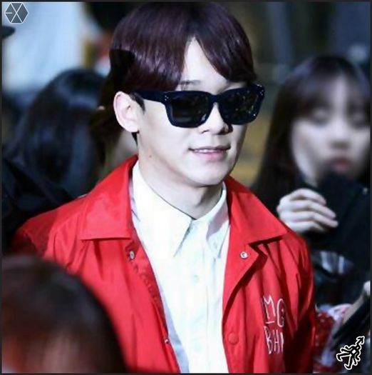 140302 Chen @ Hong Kong Airport and Incheon Airport.03