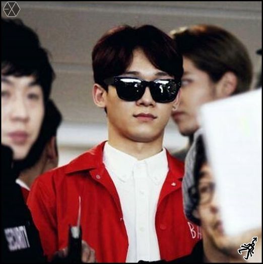 140302 Chen @ Hong Kong Airport and Incheon Airport.10