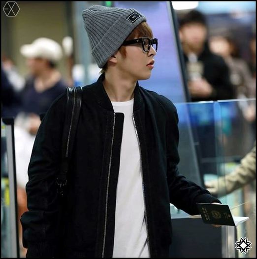 140302 Xiumin @ Hong Kong & Incheon Airport.11 - exo - 140302 Xiumin - Hong Kong - Incheon Airport