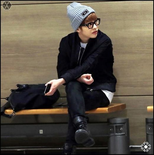 140302 Xiumin @ Hong Kong & Incheon Airport.14 - exo - 140302 Xiumin - Hong Kong - Incheon Airport