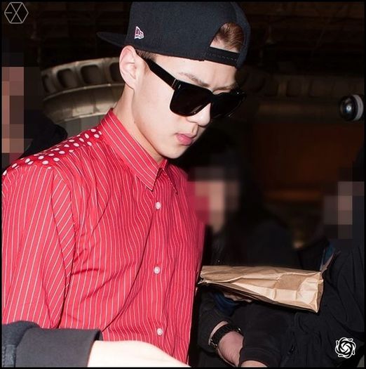 140405 Sehun @ Gimpo Airport Heading to Beijing.04 - exo - 140405 Sehun - Gimpo Airport Heading to Beijing