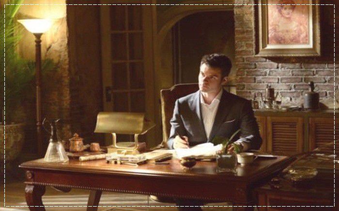 Oh, Niklaus. facem bine, tu? - here - episode 04 - done