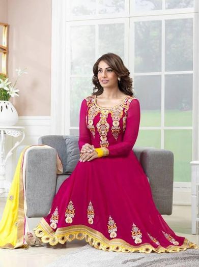 Bipasha-Basu-Stylish-Designer-Anarkali-Dresses-For-Eid-2013-005 - Bipasha Basu