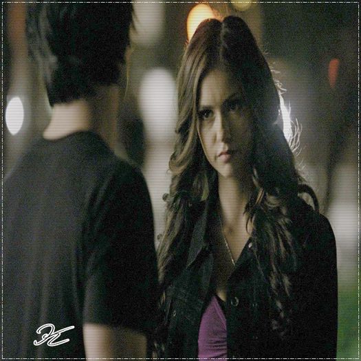 ♡❧`⇒.; no,no ;;) -îi ia sticla, ia o înghițitură și i-o dă înapoi- #Klaus. normal, trebuie să se mai; și Katherine..stai,nu -o bufnește râsu- #Stefan.
