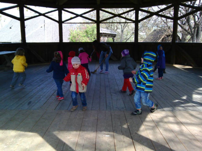 In vizita la Muzeul satului 10 april,.2014