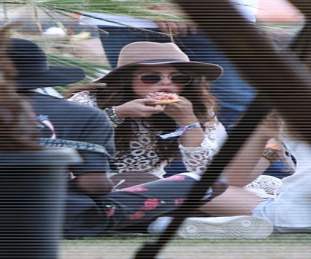 normal_HQ036~4 - xX_Coachella Valley Music and Arts Festival - Day 1