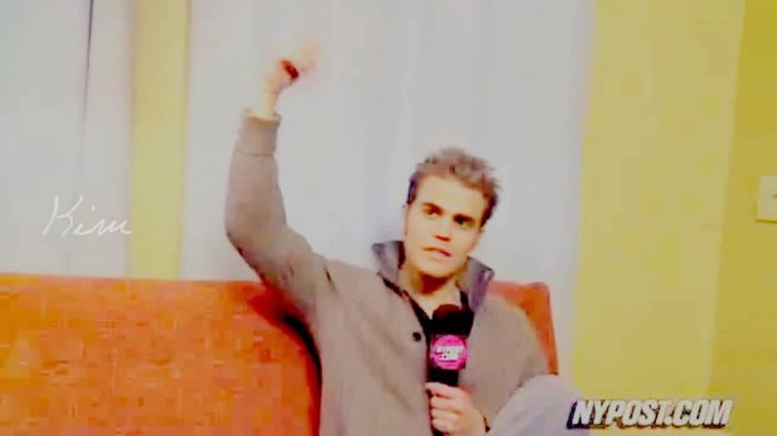 *ia un microfon si canta* De ce ma minti de ce ma minti ca stiu ca nu-i ceea ce simti *click; Inima taaa doar pe mine ma vreaaa=)))
