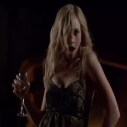 ᵔᴥᵔ -- Ce c__r ai pisoiaş :x *îl plesneşte* =)))))))))))))) #klaus