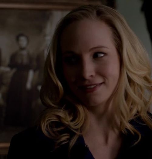 ᵔᴥᵔ -- That`s my boy :X #klaus . Să vă ţină . #elena - here - episode 05 - done