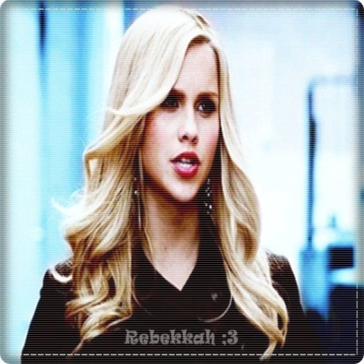 ☼ - waaw sunt în al nouălea cer yeee:X #caroline . nu , ne-am bătut ieri :))) #zoe - here - episode 05 - done
