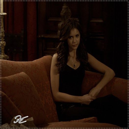 ♡❧`⇒.; -se face mai comodă pe canapea- se lasă cu bătaie :3 -bate din palme-.