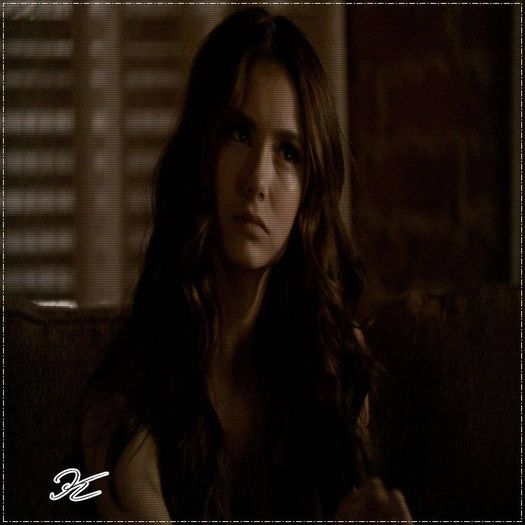 ♡❧`⇒.; -merge până în bucătărie cu viteza aia, ia popcorn ,suc & vine înapoi- heeey,Stefan ;-h.