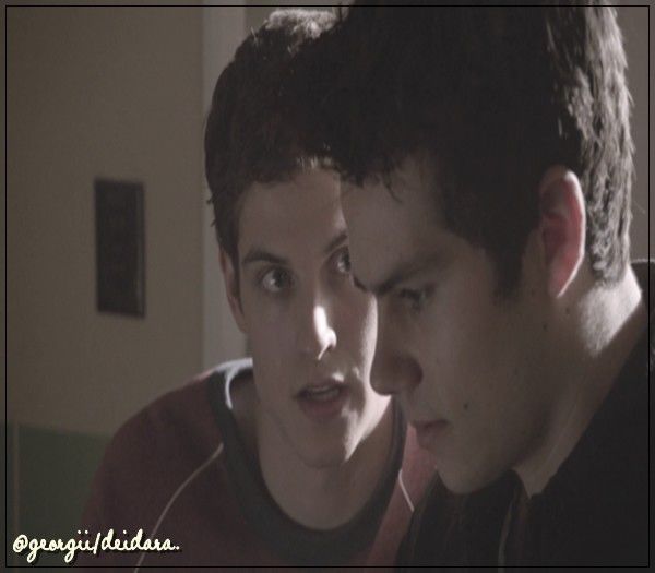 ♡♕_ e cât de cât scary :)) am început doar sezonul 2 ;-? - here - episode 06 - done