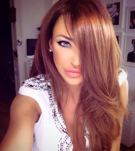 1461034_665040940215574_962393979_n - xo_Bianca Dragusanu_xo