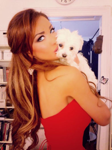 1471368_661801013872900_49238987_n