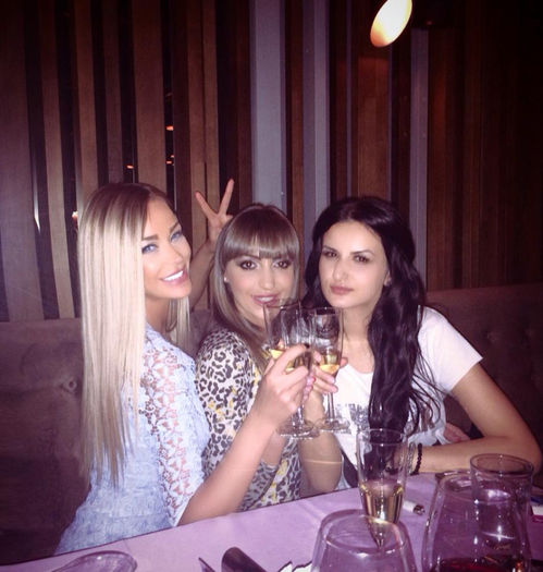 1922459_709757835743884_1496630451_n