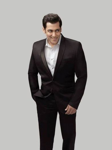 salman-khan-photoshot-for-splash-winter-collection-2013-2014-17