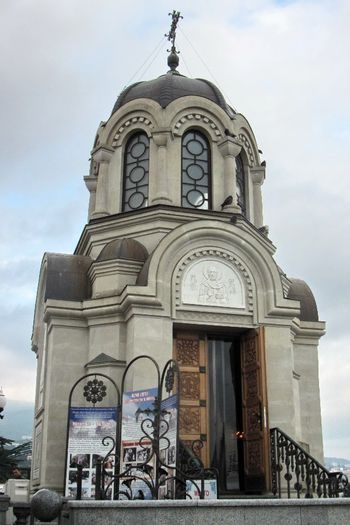 Ialta, biserica pe faleza
