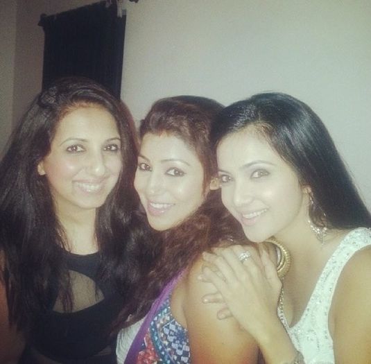 1459711_611928022216427_581240188_n - Shilpa Anand
