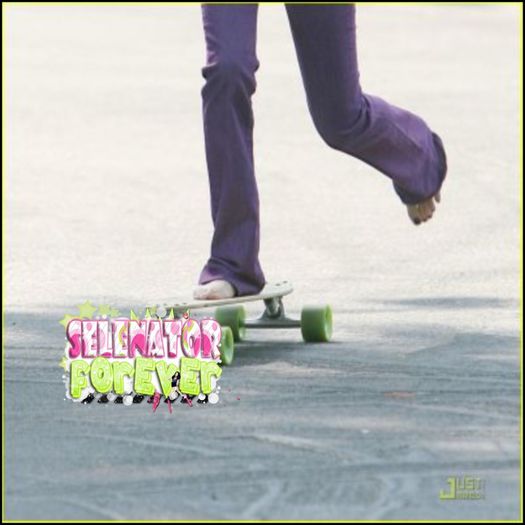  - x - SG - 16-07-2008 - Andando de skate durante o almoASo