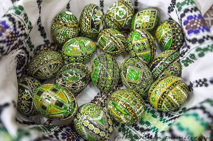 734554_663581697011050_3521390466925117031_n