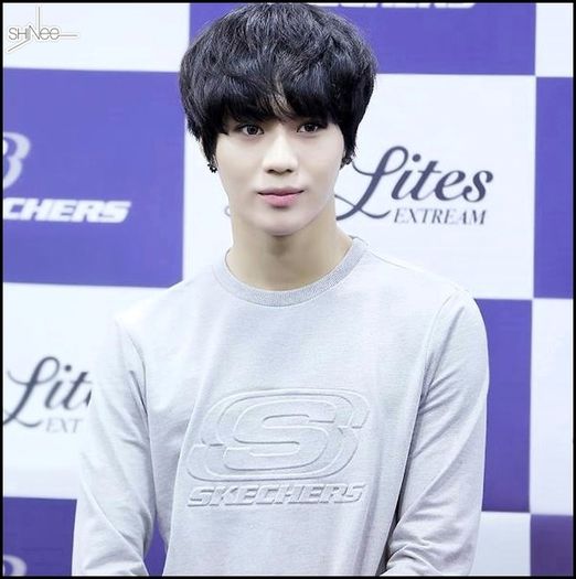 [HQ] 140220 Taemin 1 Fansinig de Skechers.08