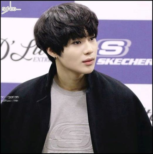 [HQ] 140220 Taemin 1 Fansinig de Skechers.22