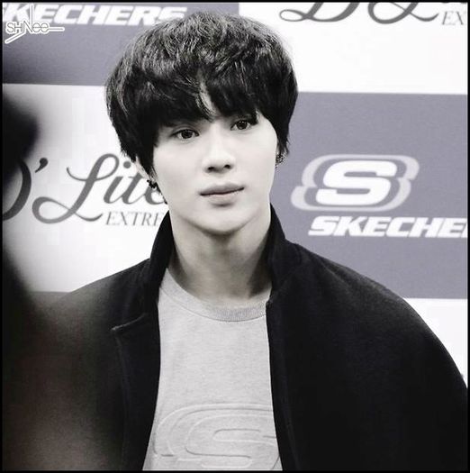 [HQ] 140220 Taemin 1 Fansinig de Skechers.23