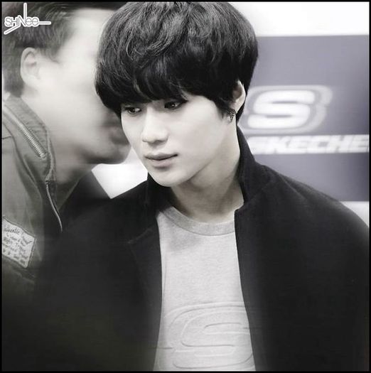 [HQ] 140220 Taemin 1 Fansinig de Skechers.24