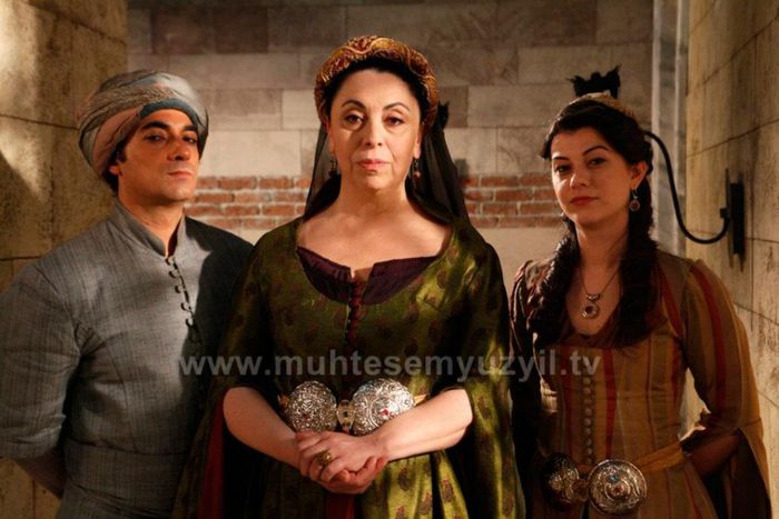 Sumbul, Daye si Nigar