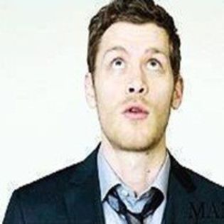 █ ▄→ -se uită pe tavan:)))))-