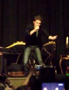 De la Fanel pt toata lumea prezenta fara nr fara nr *click; Ce frumoasa`i viataa,vreau sa`i simt dulceataaa :))
