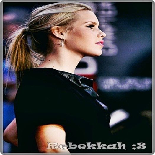☼ - pe ici pe colo :)) :* #st. ce faceţi? #zoe #isaac . Oh a plecat din cauza mea?:)) - here - episode 09 - done