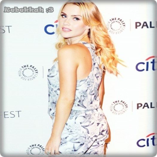 ☼ - whatever#stefan . măăă tre să ies pff:(( vă pup pe toţi nb,vorbim mâine#all