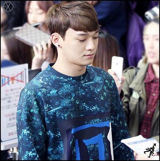 140405 Chen @ Gimpo Airport and Beijing Airport.17 - exo - 140405 Chen - Gimpo Airport and Beijing Airport