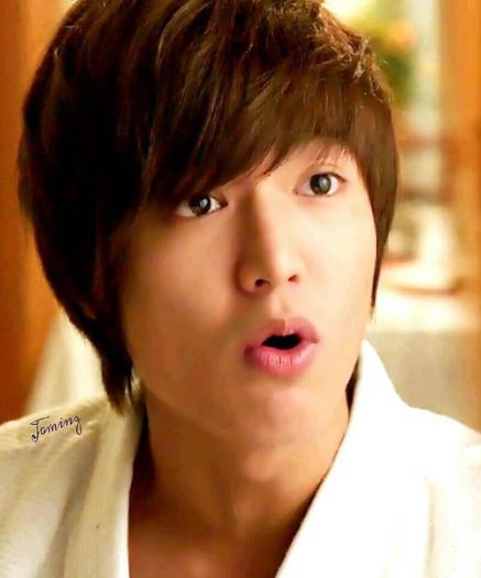 Lee Min Ho Again Pouted Wallpaper