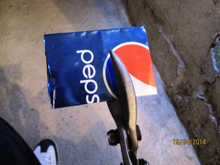 apoi se fac tablitele; ochiometric se imparte in 3 parti cat de cat egale
