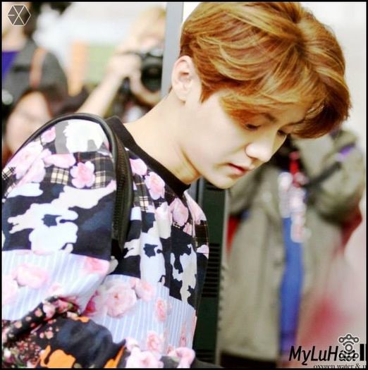 140405 Luhan @ Gimpo Airport Heading to Beijing.098