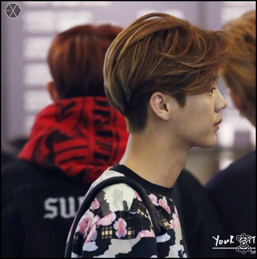 140405 Luhan @ Gimpo Airport Heading to Beijing.106