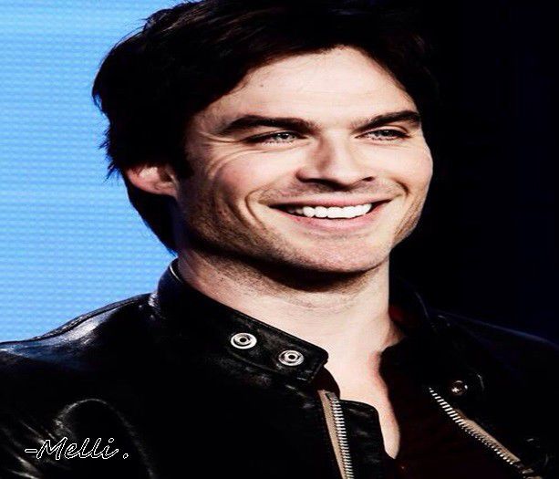 - Ascult muzica , mie imi place sa ma uit pe benzile pe care am fost si *clik; sunt vechi ;( . #issac . Cu placere ;;) * te ciufulesc * #bro
