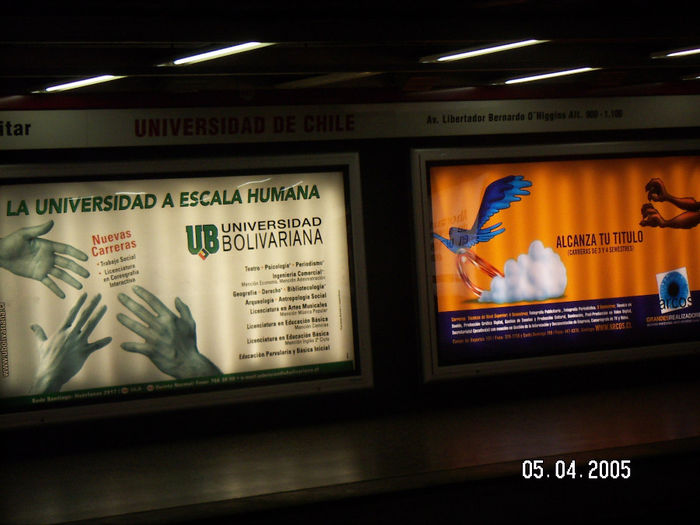 Neues Bild -centrul   metropolitan  santiago  - metrou  universidad  de  chile...; statie de metrou in fata universitatii de santiago

