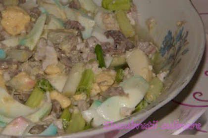 Antreu : Salata de oua cu carne de miel Antreu : Salata de oua cu carne de miel