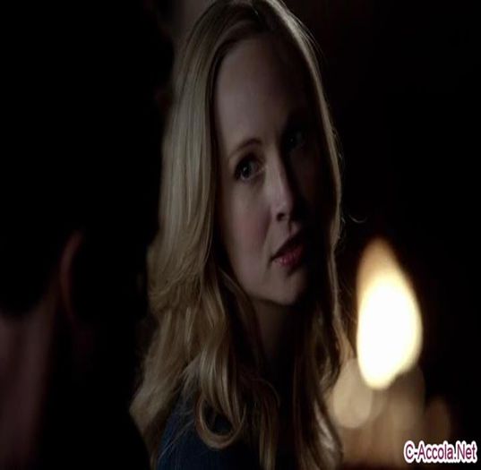 ┊мяs.sнεℓℓεү» dar nici pe masă nu e bine să stai. ;-? poate se rupe.. - Episode - 10