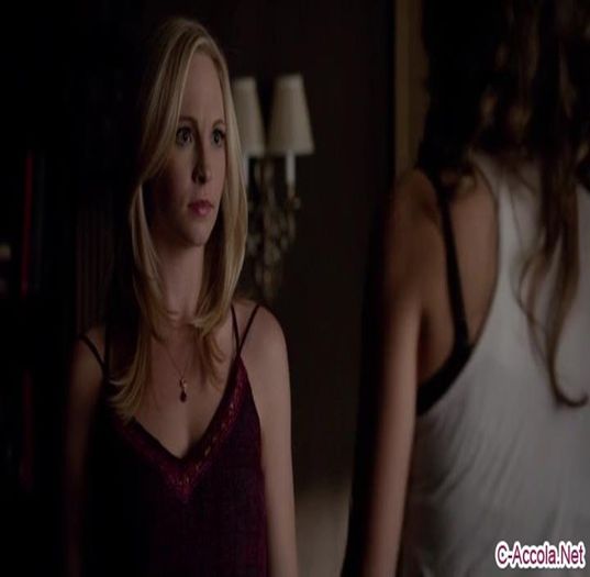 ┊мяs.sнεℓℓεү» mda, cred că ai dreptate.. (zâmbeşte şi ea) - Episode - 10