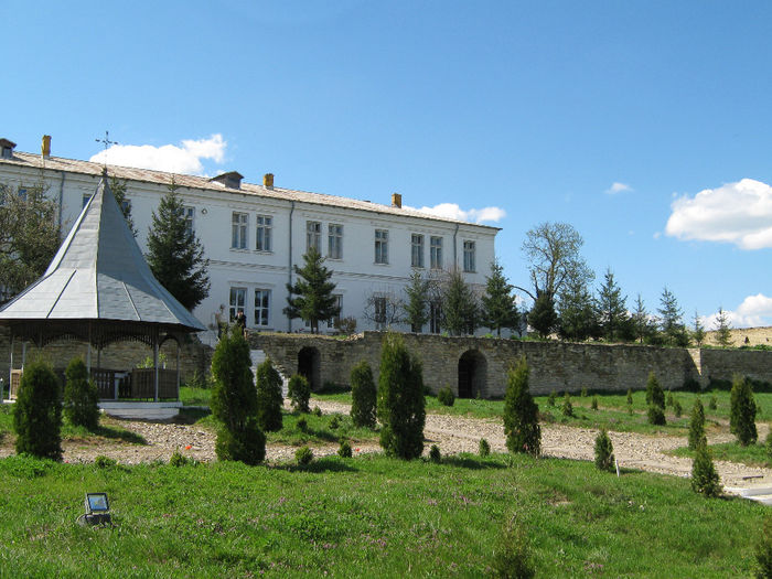 25 - Manastirea Dobrovat Iasi-21 aprilie2014