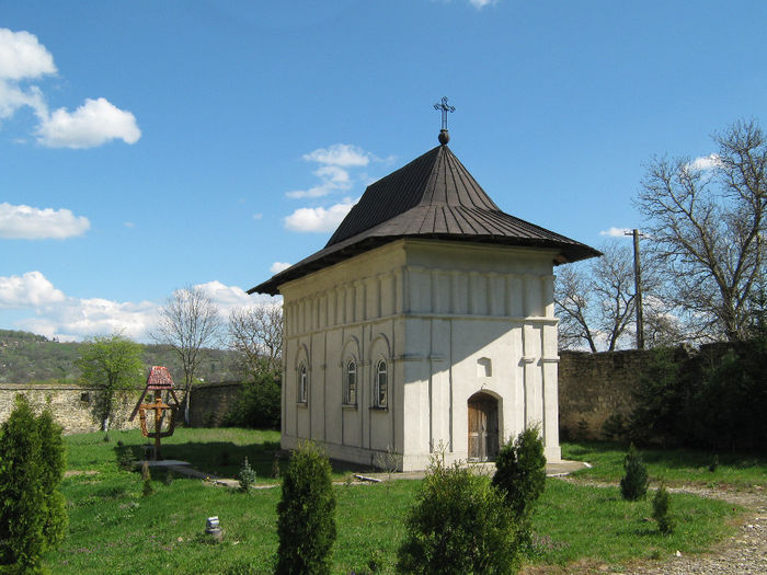 27 - Manastirea Dobrovat Iasi-21 aprilie2014